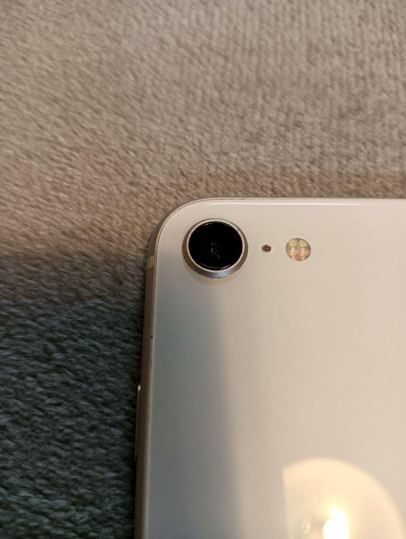 Apple iPhone SE第2世代　128GB SIMフリー