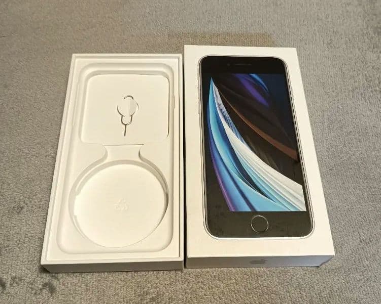 Apple iPhone SE第2世代　128GB SIMフリー