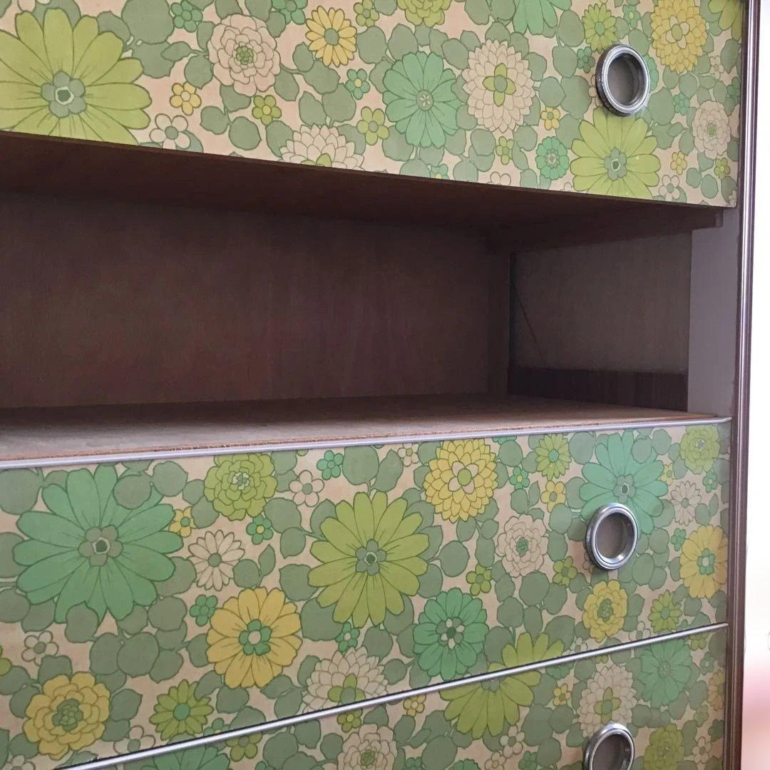 昭和レトロ　レトロポップ　黄色✖️黄緑✖️緑　アデリアレトロ風花柄チェスト　箪笥