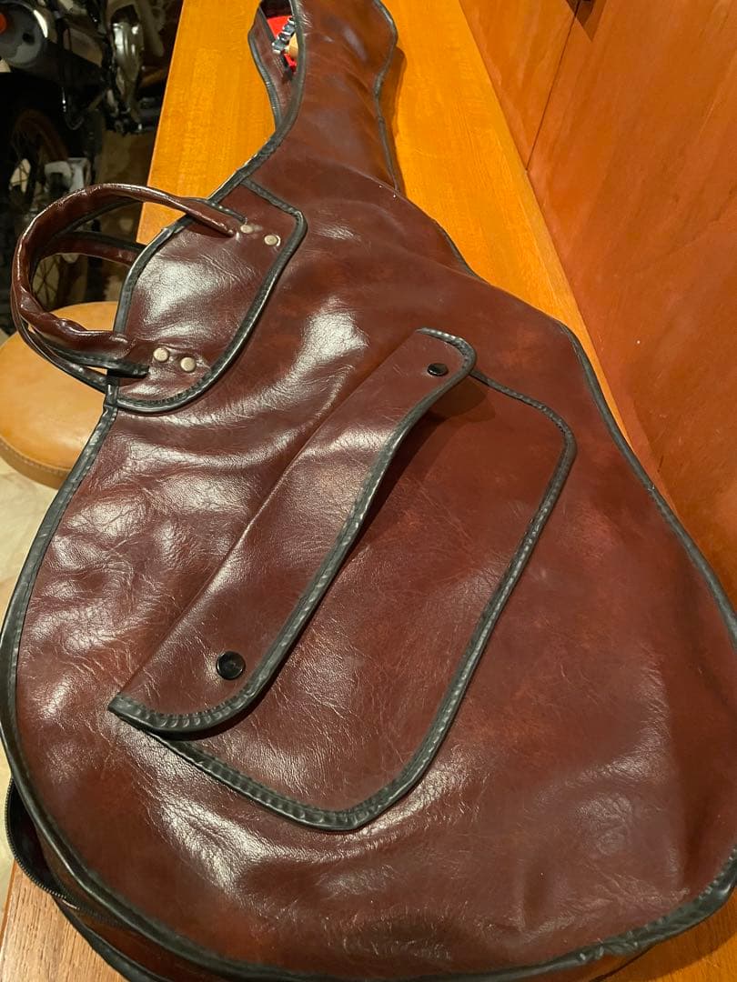 ミディアムスケール　Fender ストラトキャスター ホワイト