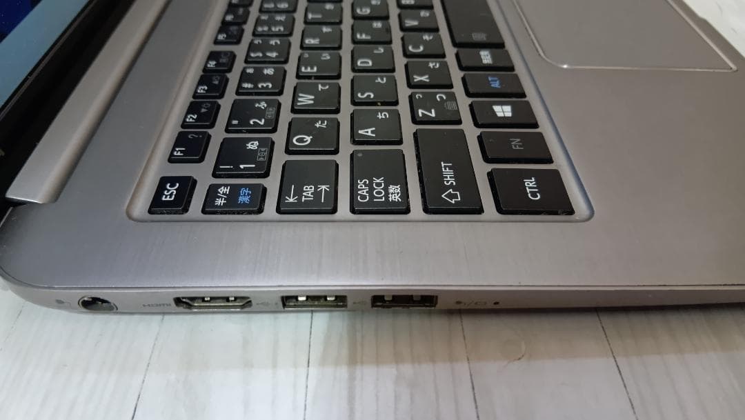 Dynabook KIRA VB73　i7　harman/kardon DTS