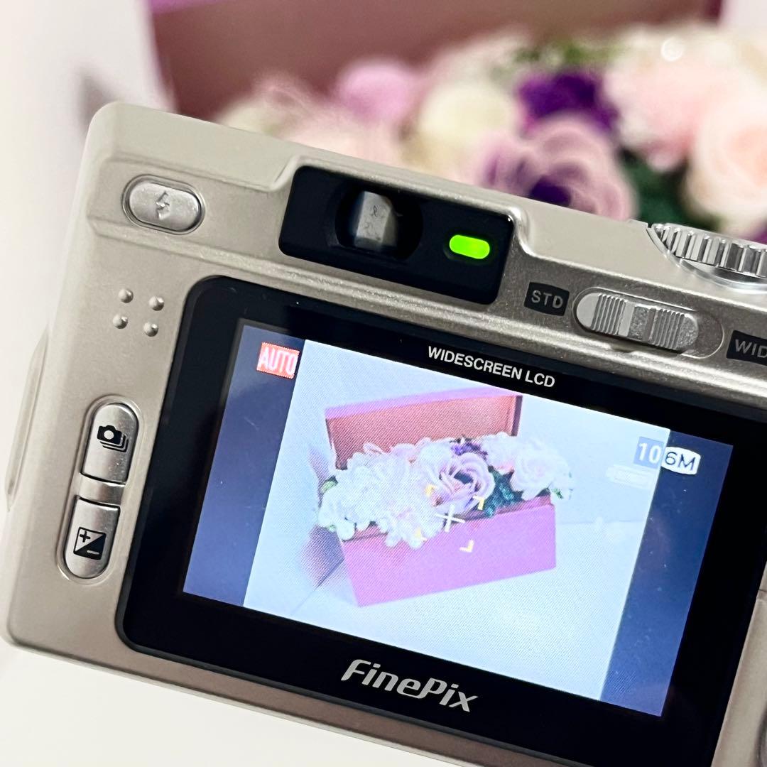 デジタルカメラ FUJIFILM finepix F810