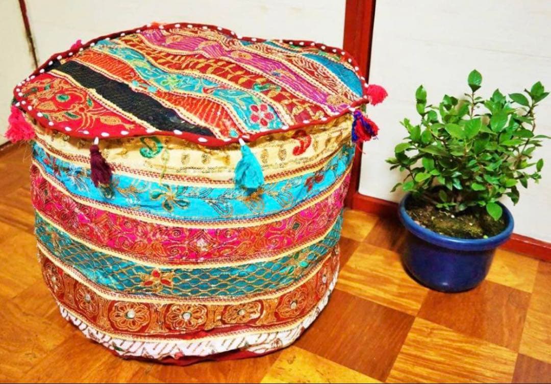 ☆新品☆【インド】刺繍＆ミラーワーク　プフ クッションカバー　＊ラジャスタン＊