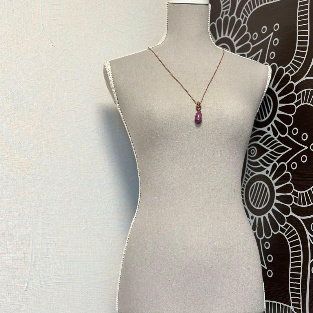 『佑詩美』ルビーインゾイサイトとルビーのマクラメペンダントネックレス