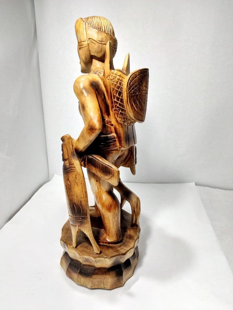 木製戦士像 盾と槍付き 約40cm