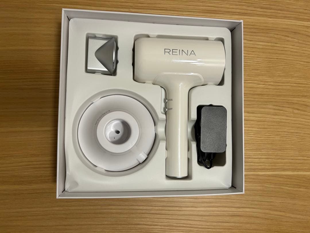 REINA コードレスドライヤー 600W