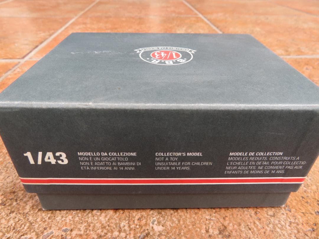 BBR社製　フェラーリ365　GTB4　デイトナ