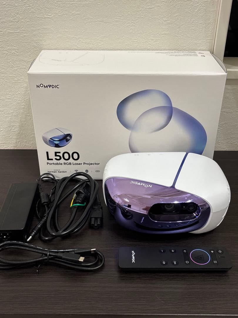 【未使用に近い】NOMVDIC L500 3色レーザープロジェクター