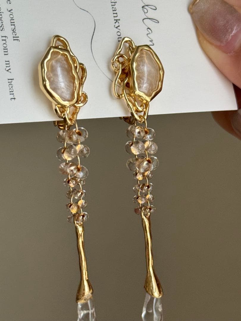 d986 nuance gold shell イヤリング/ピアス