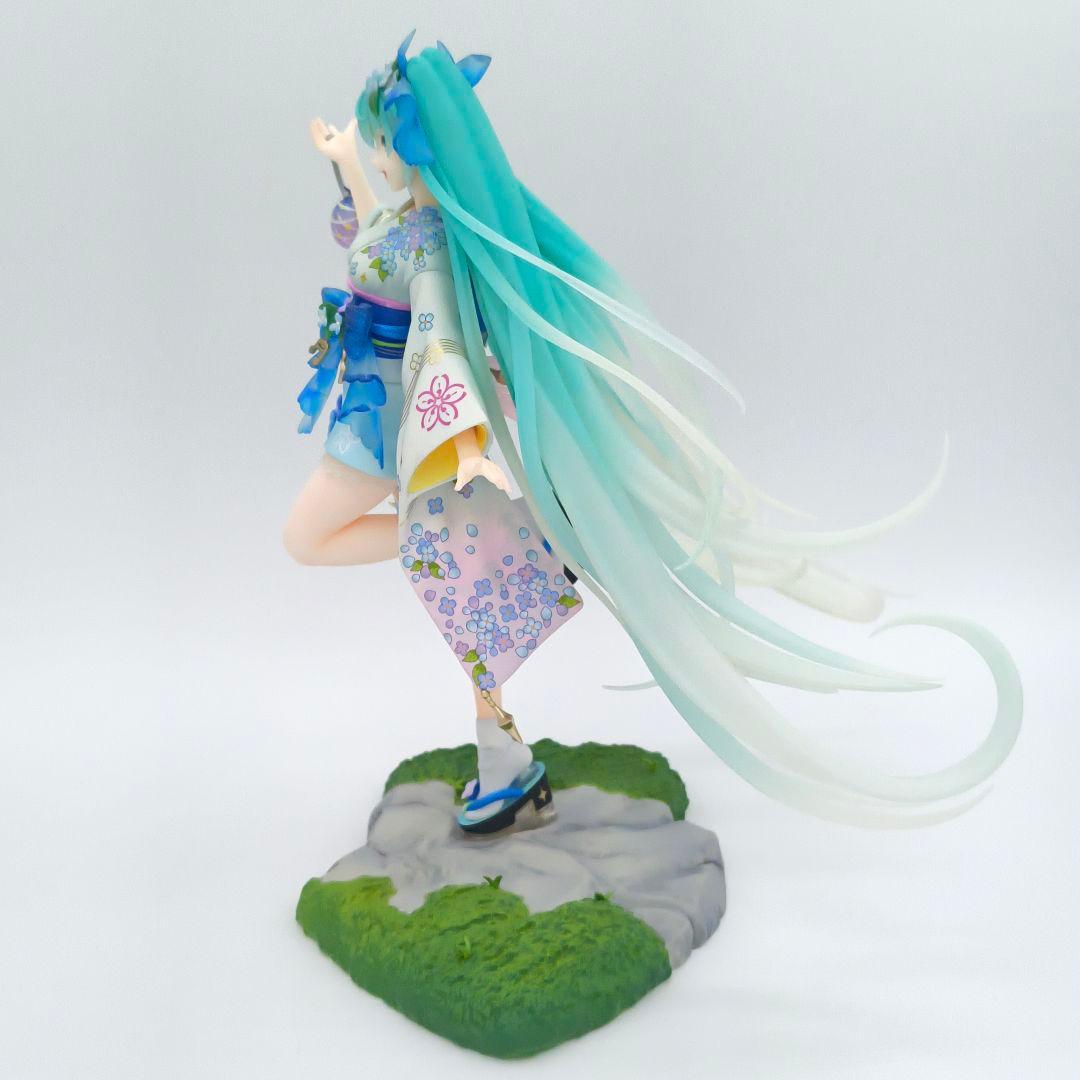 フリュー 初音ミク 真夏花火 1/7 フィギュア