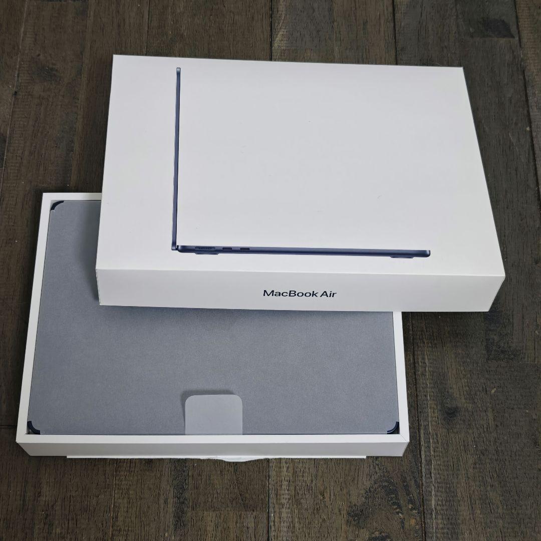 【ほぼ未使用】MacBook Air M4 13インチ 16GB 512GB