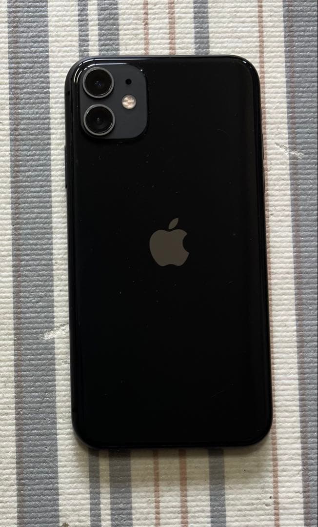 Apple iPhone 11 64GB ブラック 国内版SIMフリー