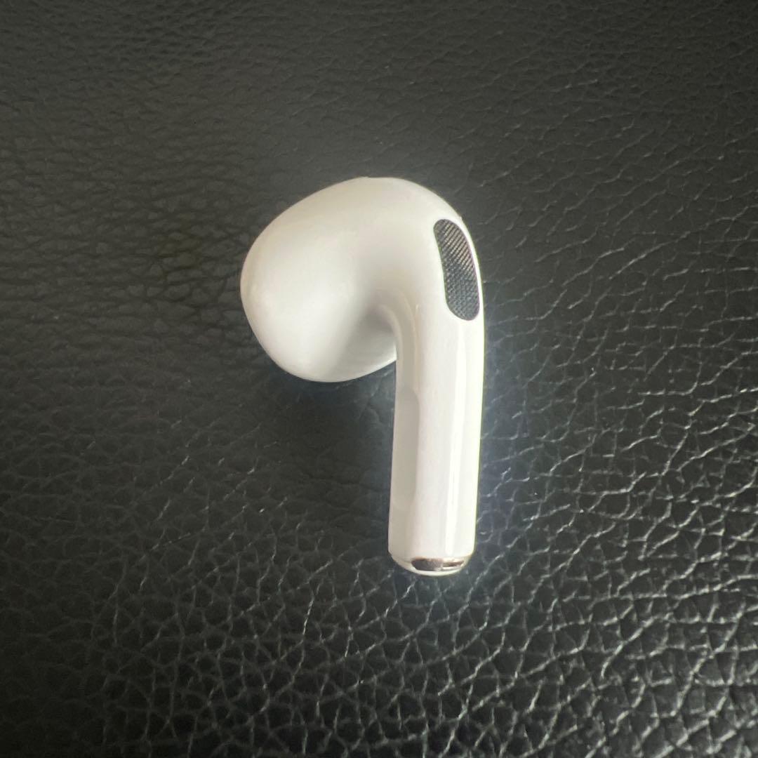 AirPods 第3世代 L側本体＋充電ケース