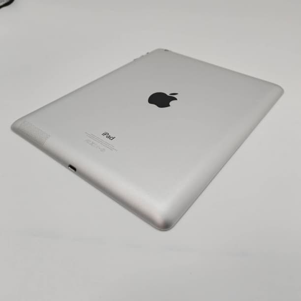 Apple iPad バッテリ◎ シルバー本体 第4世代 16GB A1458