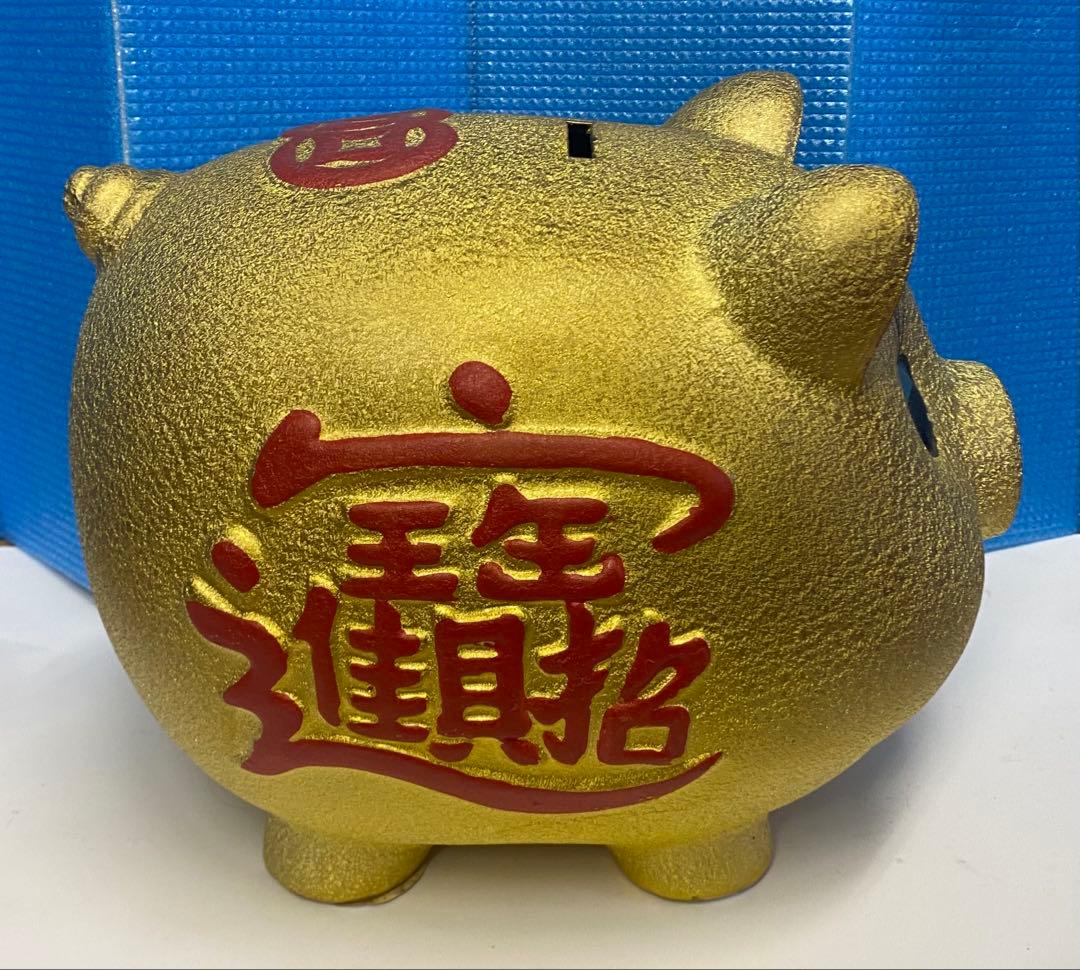 特待大　金色の豚の貯金箱、可愛い貯金箱　豚