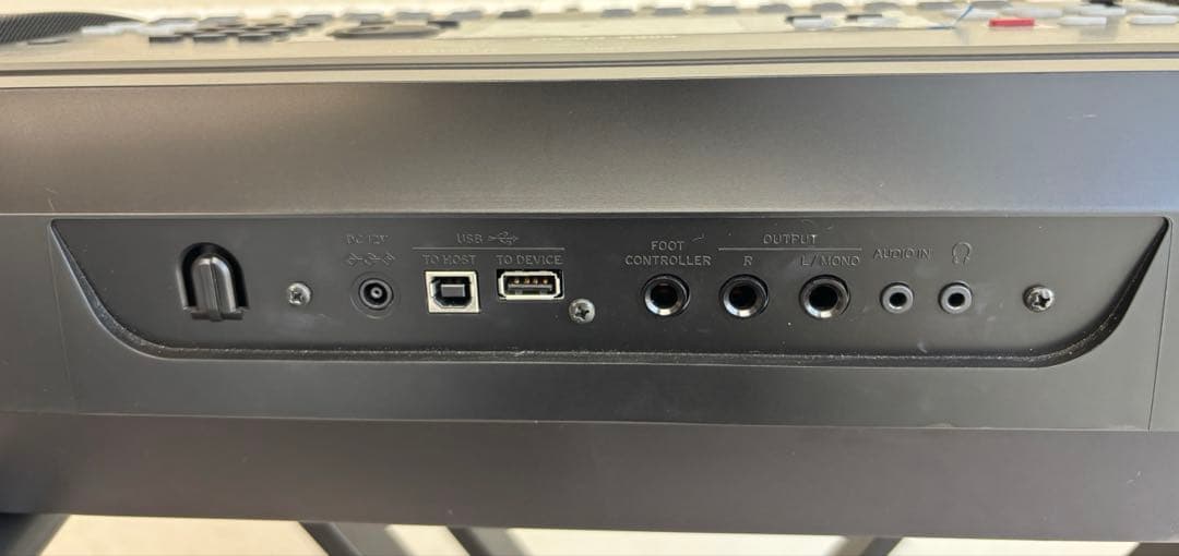 【USED】KORG EK-50本体／ケース・カバー付き　※スタンドは付きません