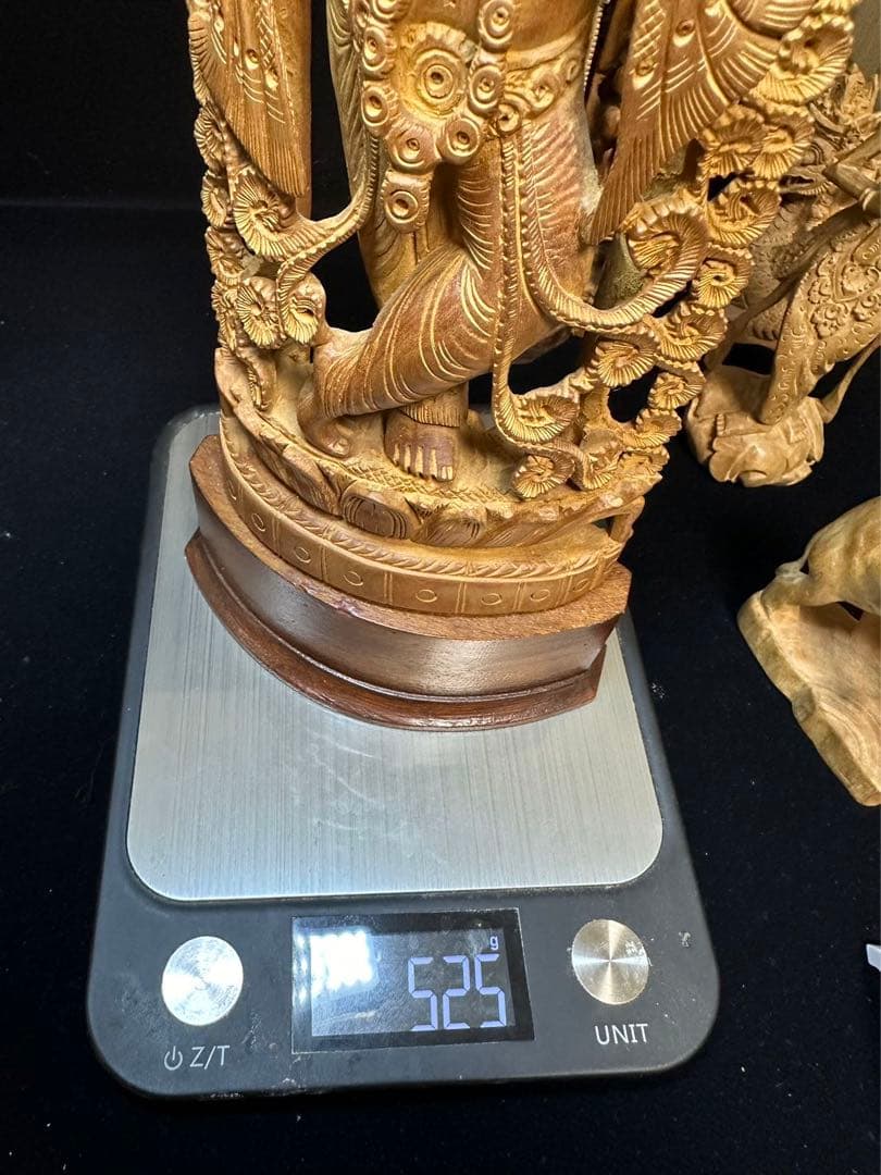 木彫り　白檀　インド　仏像　彫刻 置物　細密細工　骨董　アンティーク