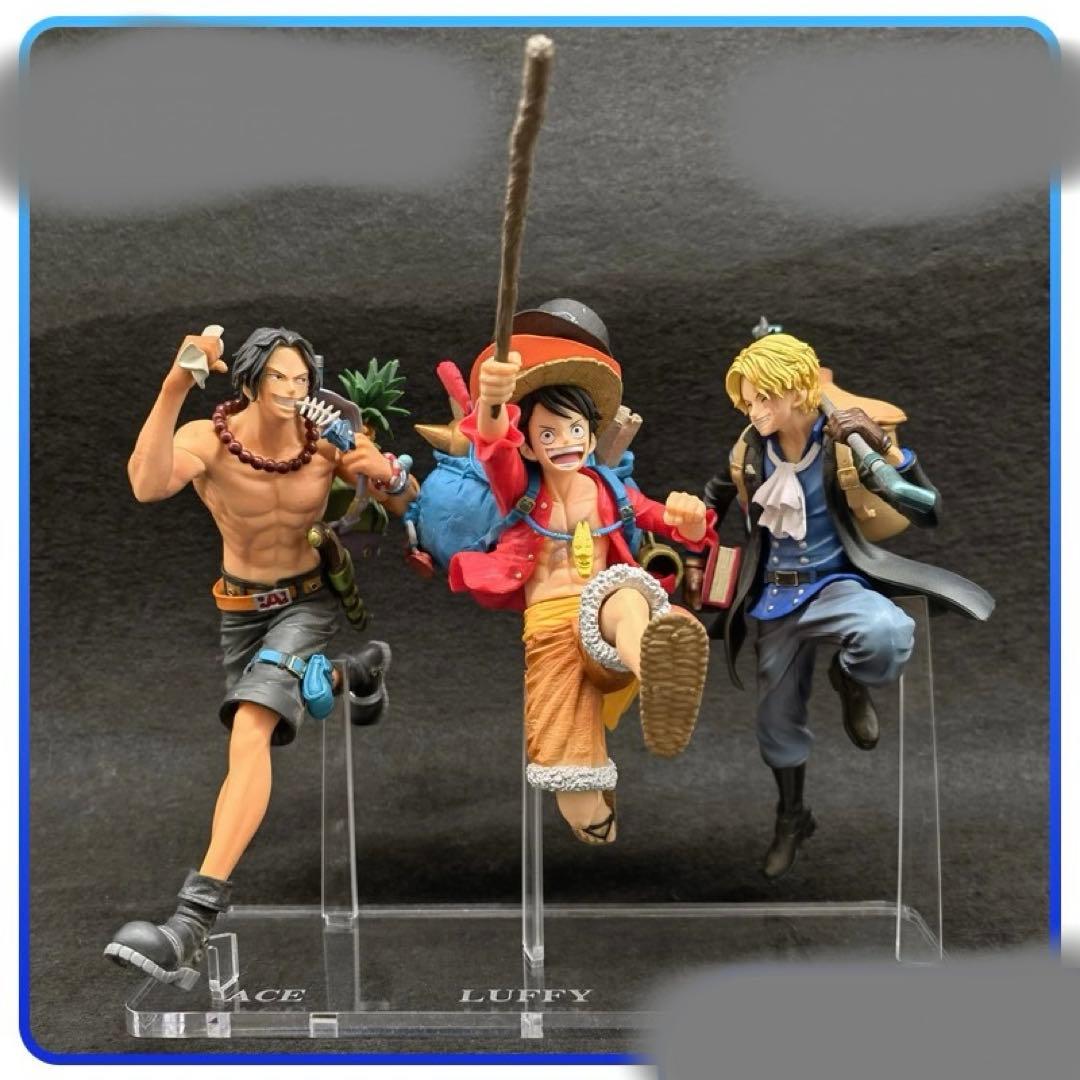 専用台座　ワンピース 夢の一枚 フィギュア3体セット エース サボ ルフィ