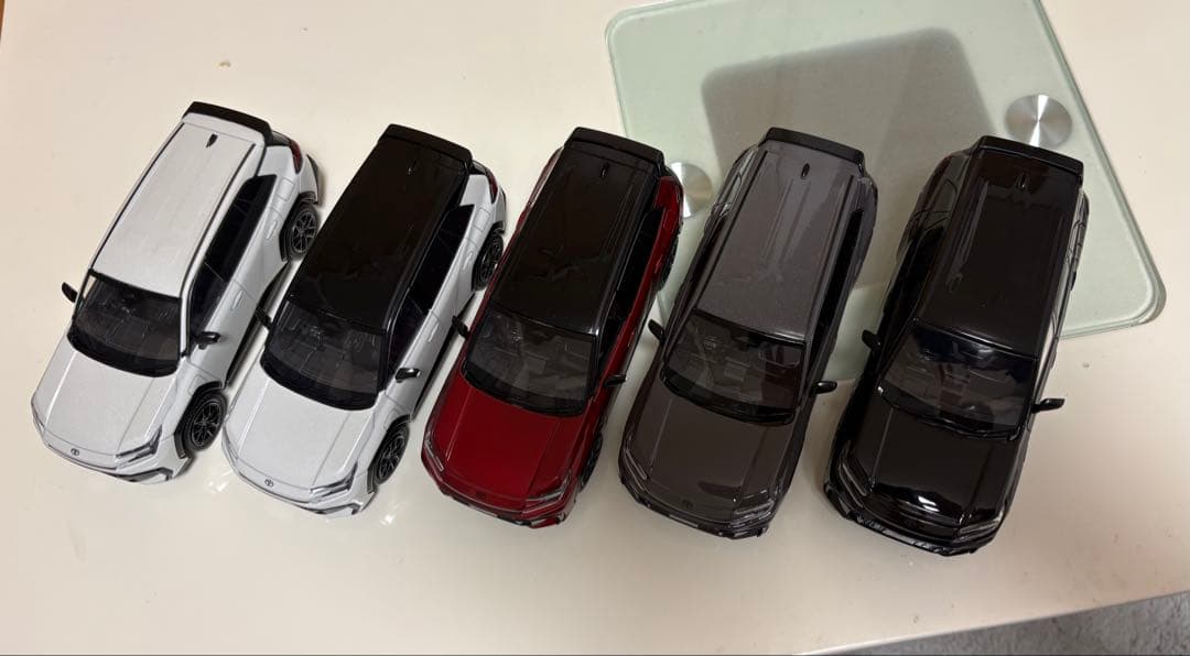 新型RAV4カラーサンプル　GRスポーツオールカラー5台セット