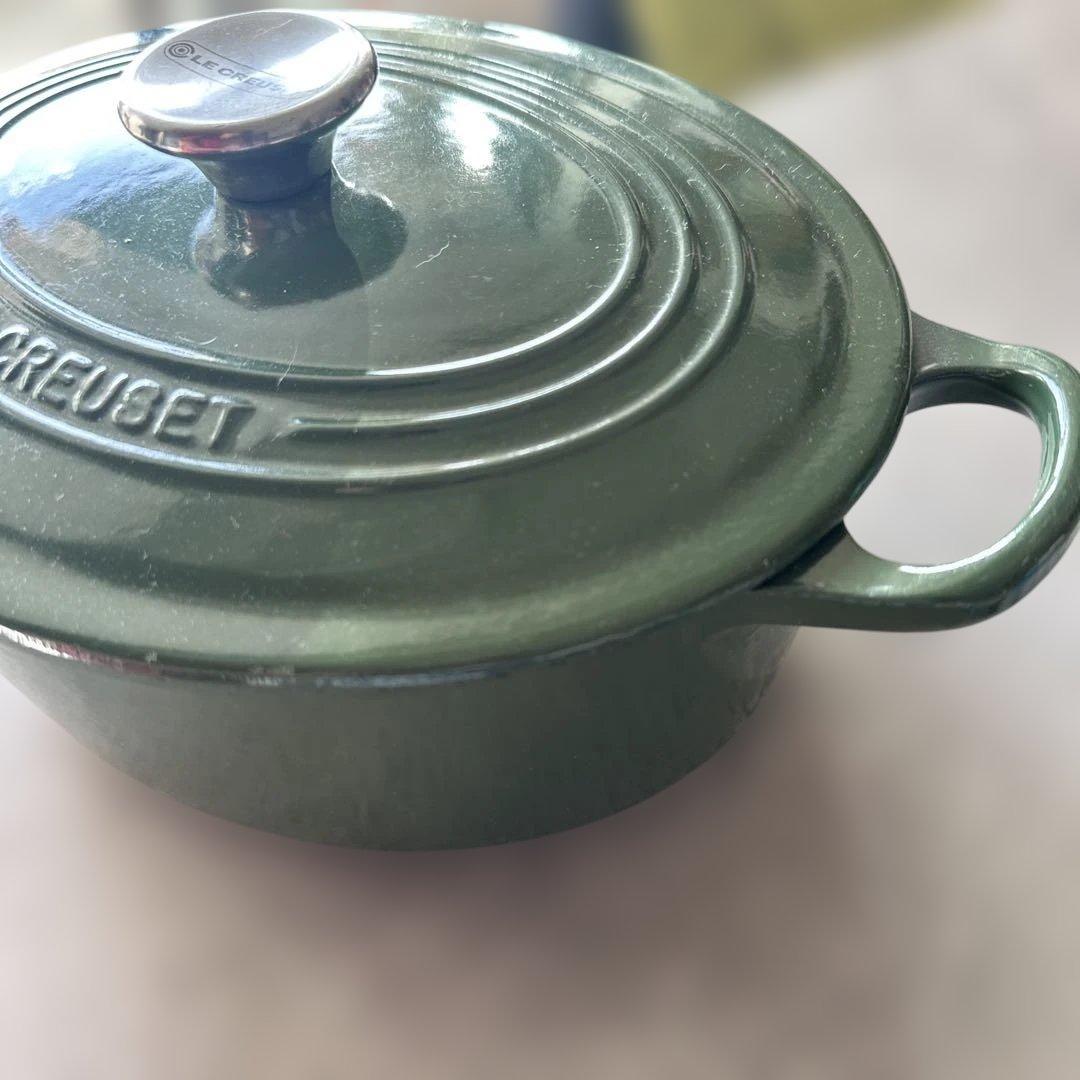 チ*コ様 LE CREUSET グリーン 両手鍋 蓋付き