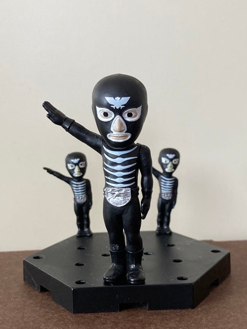 ショッカー戦闘員ガシャポン24体＋小フィギュア４体