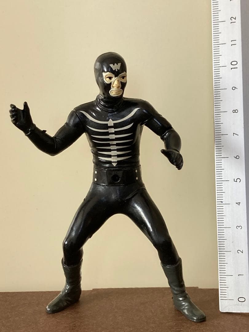 ショッカー戦闘員ガシャポン24体＋小フィギュア４体