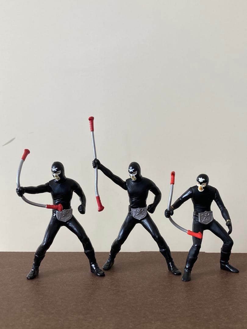 ショッカー戦闘員ガシャポン24体＋小フィギュア４体