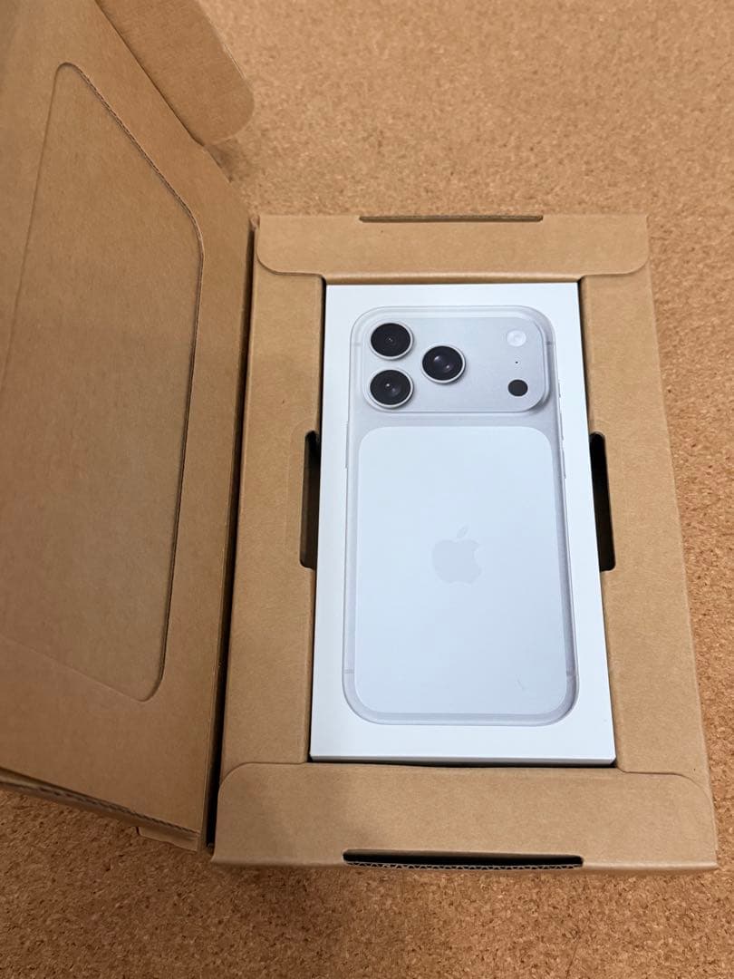 【新品・未使用・未開封】Apple iPhone17Pro SIMフリー