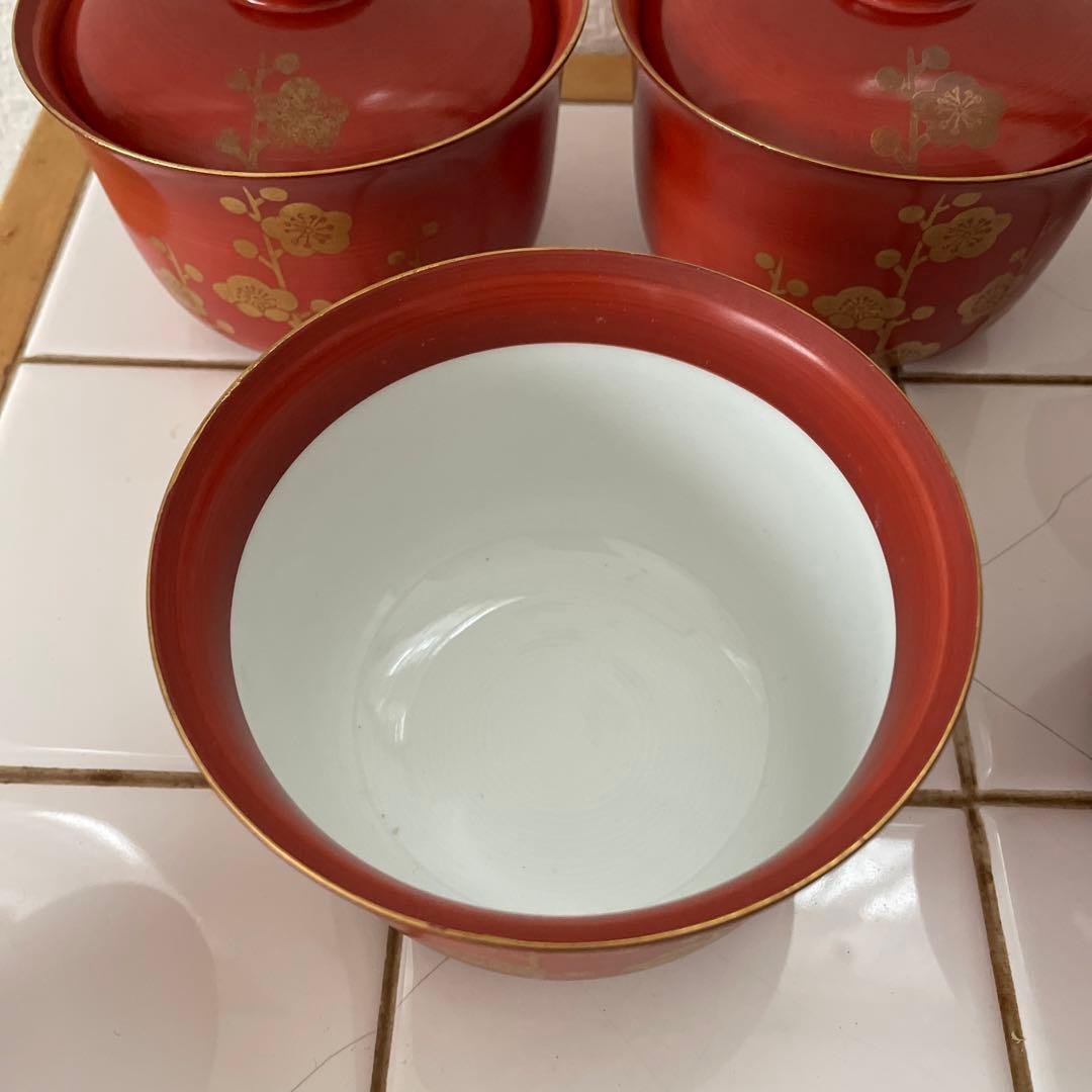 5客 橘吉 飯碗 梅 赤絵 金彩 雑煮椀 お盆 お正月小鉢蓋つき煮物碗 丼鉢
