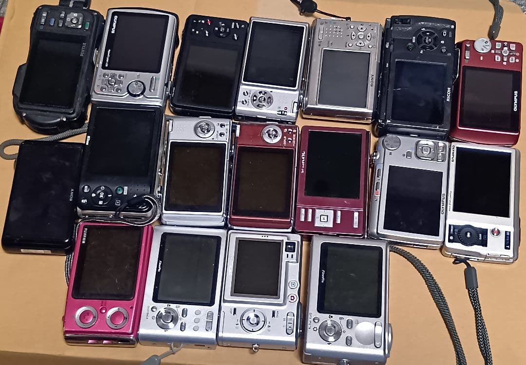 デジタルカメラセット さまざまな色