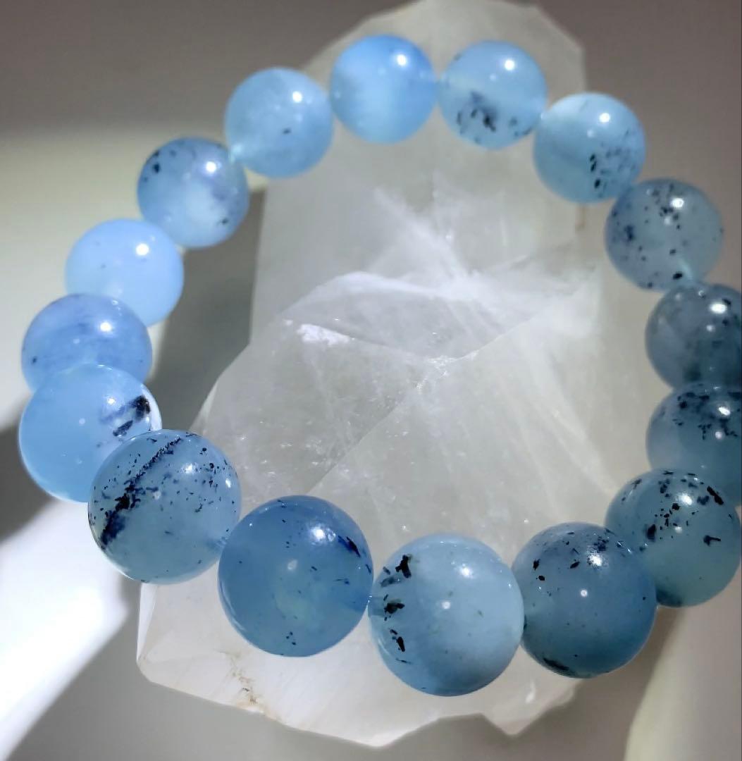⭐️発色抜群⭐️マイカインアクアマリン　ブレスレット① アクアマリン