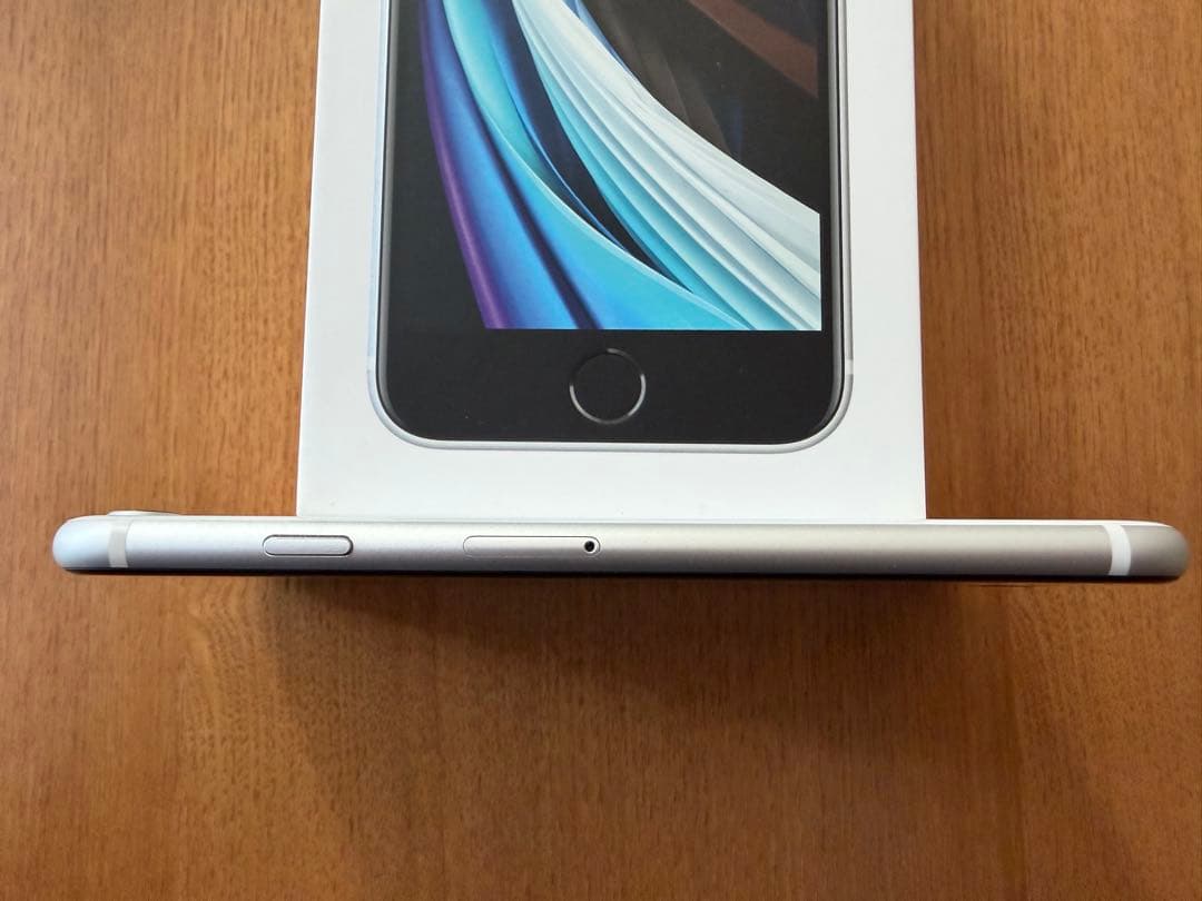 iPhone SE (第2世代) 64GB SIMフリー ホワイト③