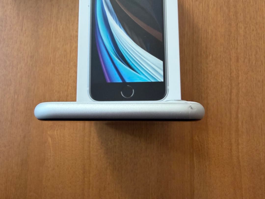 iPhone SE (第2世代) 64GB SIMフリー ホワイト③