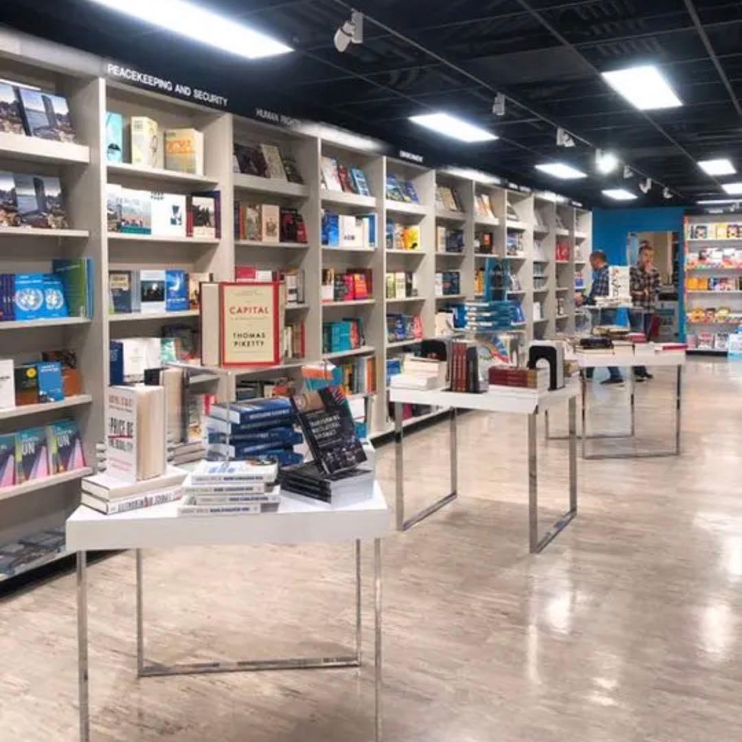 【国連本部入手品】SDGs ピンバッジ 10点【訳あり商品】