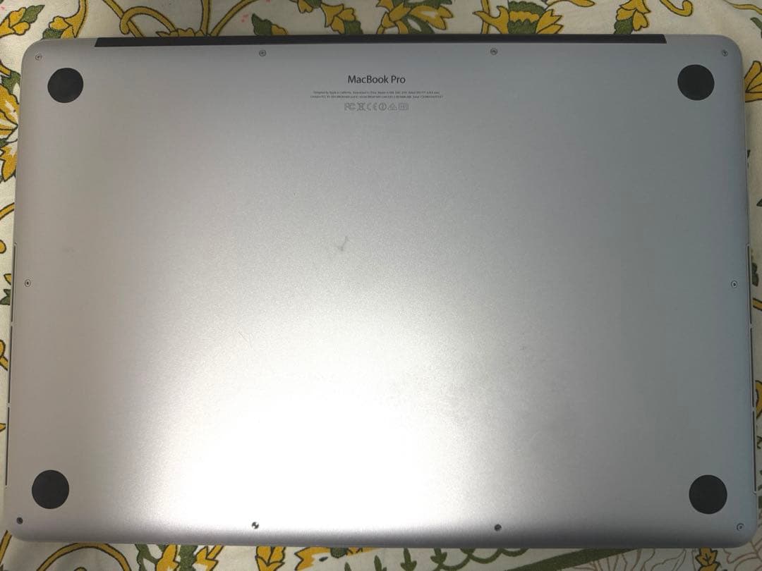 Apple MacBookPro 15.4インチ　シルバー　モデルA1398