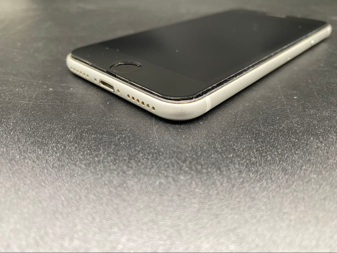 ★Apple iPhone SE 第二世代 MX9T2J/A 64GB