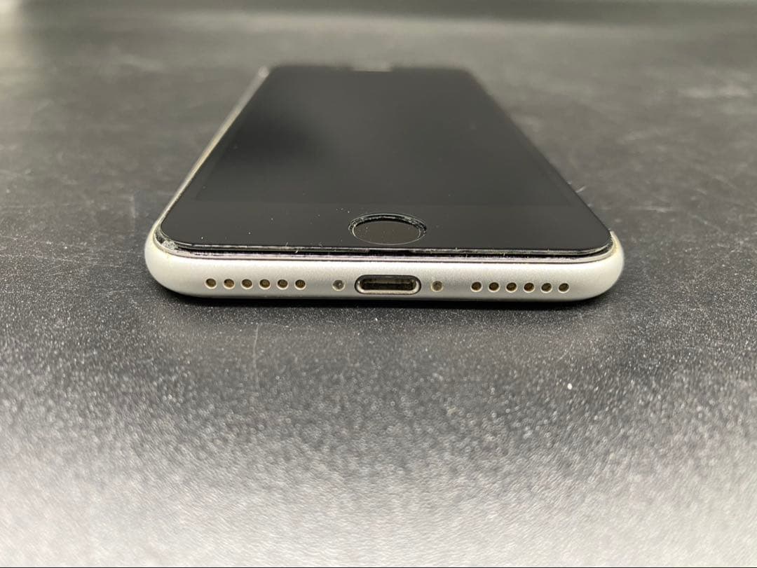 ★Apple iPhone SE 第二世代 MX9T2J/A 64GB