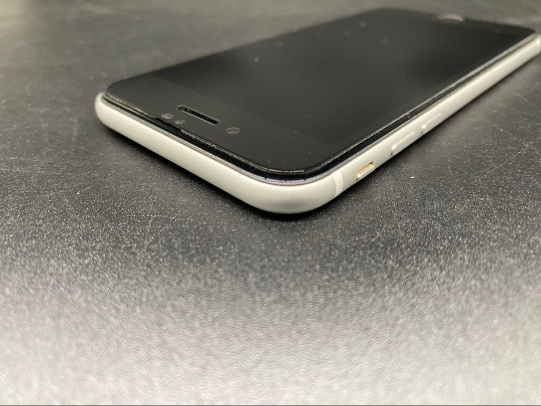 ★Apple iPhone SE 第二世代 MX9T2J/A 64GB