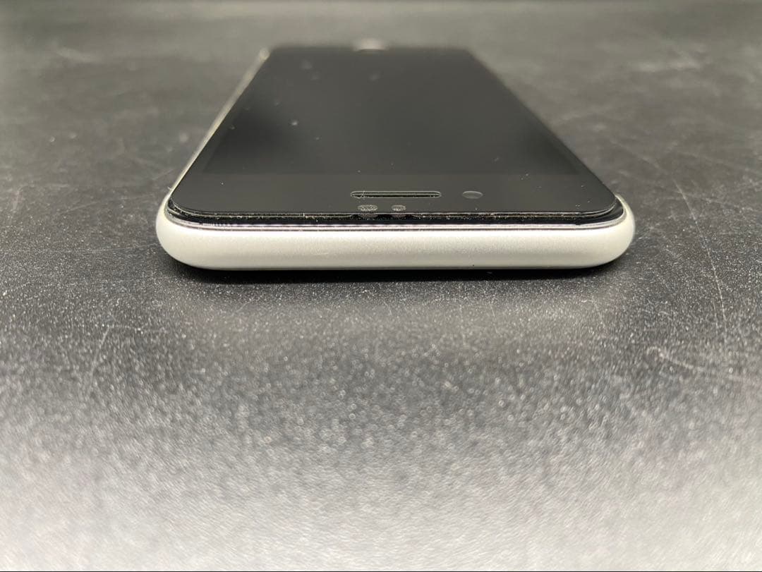 ★Apple iPhone SE 第二世代 MX9T2J/A 64GB