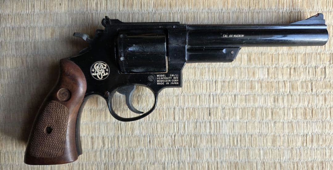 MGC 6.5インチ　44マグナム　レザー製ホルスター付きリボルバー