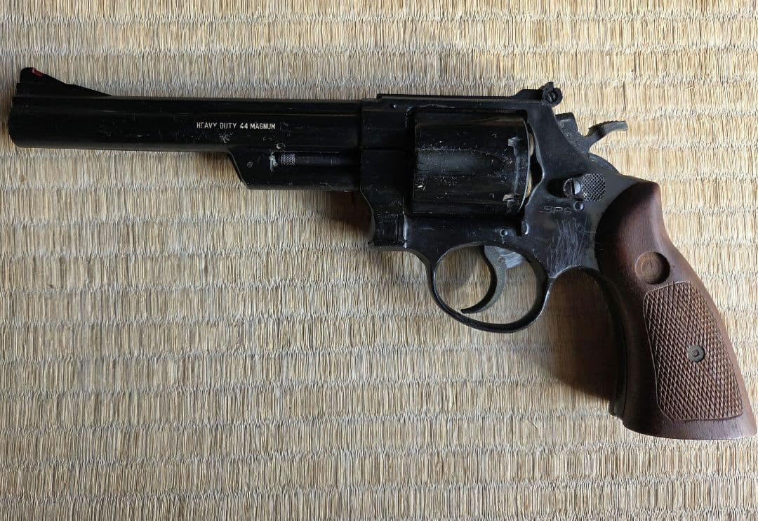 MGC 6.5インチ　44マグナム　レザー製ホルスター付きリボルバー