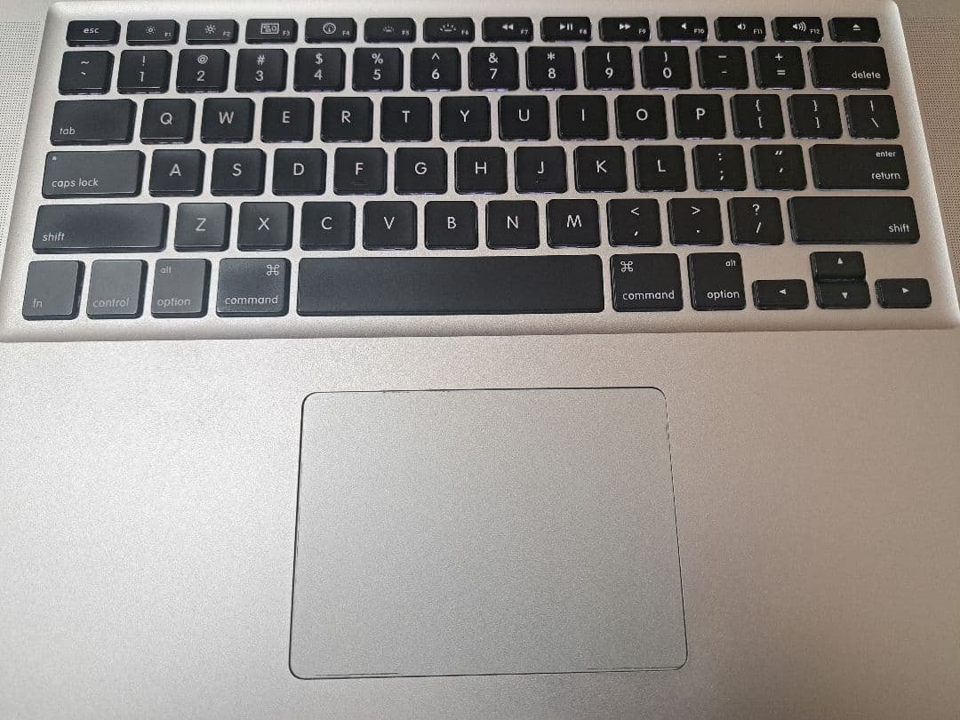MacBook本体 MacBook Pro 15 A1286 i7/16GB/SSD512GB