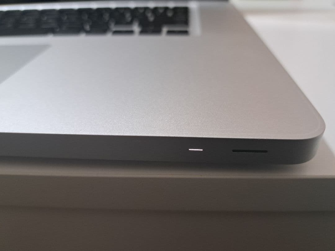 MacBook本体 MacBook Pro 15 A1286 i7/16GB/SSD512GB