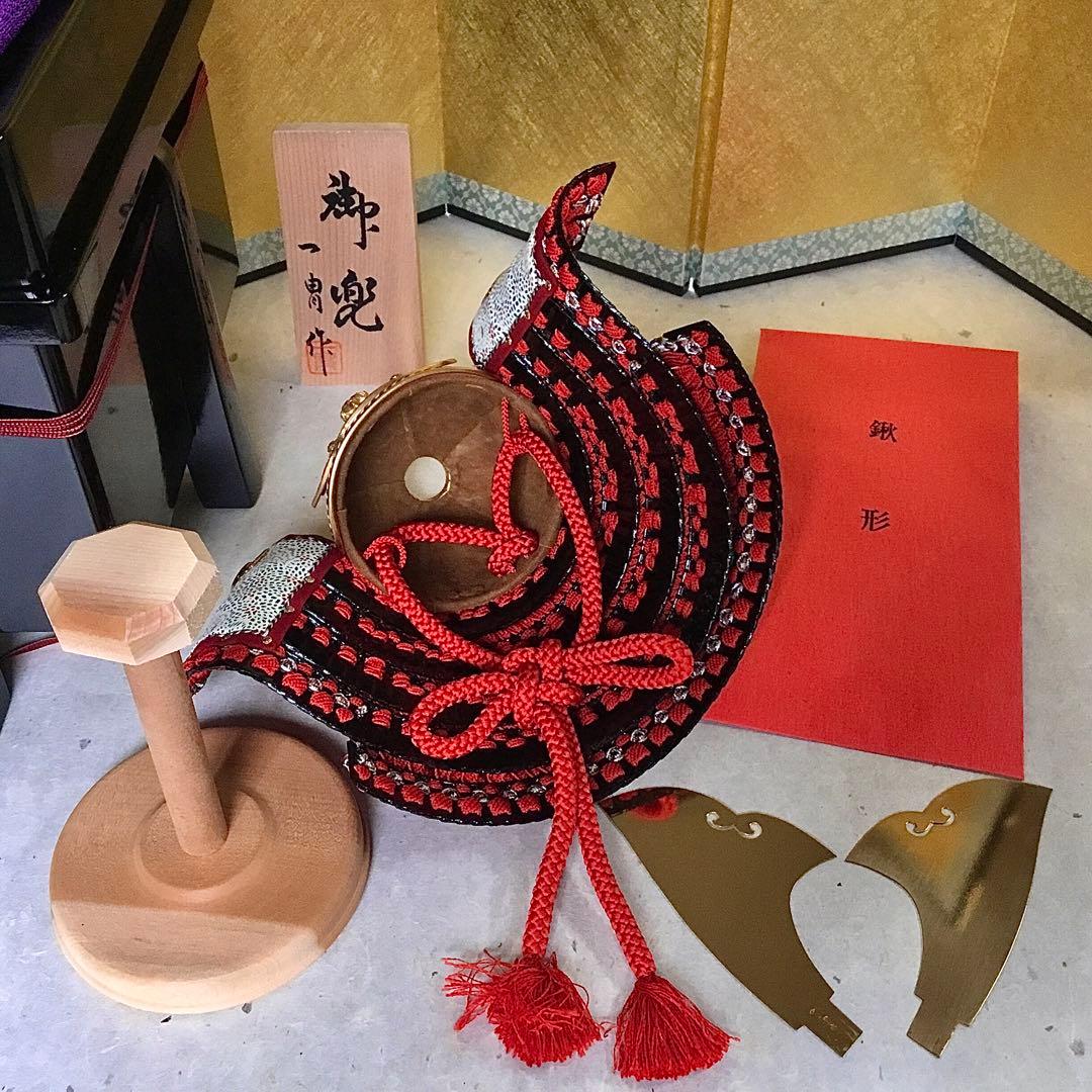 兜飾り◆加藤一冑◆伝統工芸 コンパクト五月飾り 鎧 五月節句 甲冑 兜