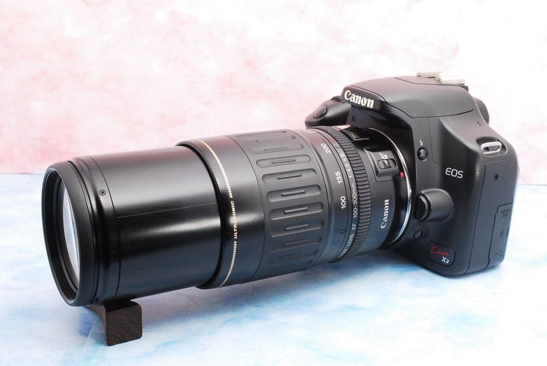 キャノン Kiss X2✨S数少✨一眼レフカメラ✨超望遠レンズ✨バッグ付♪