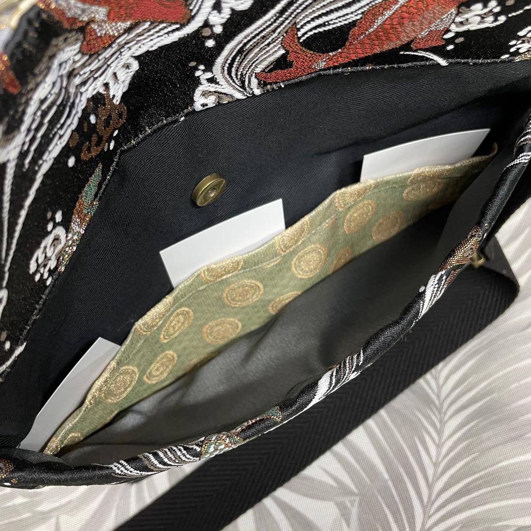 L size wide 鯉&鷹　京都西陣織　金襴メッセンジャーバック　底板付