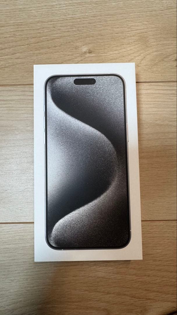 iPhone 15 ProMax 256GB ホワイトチタニウム　即購入可