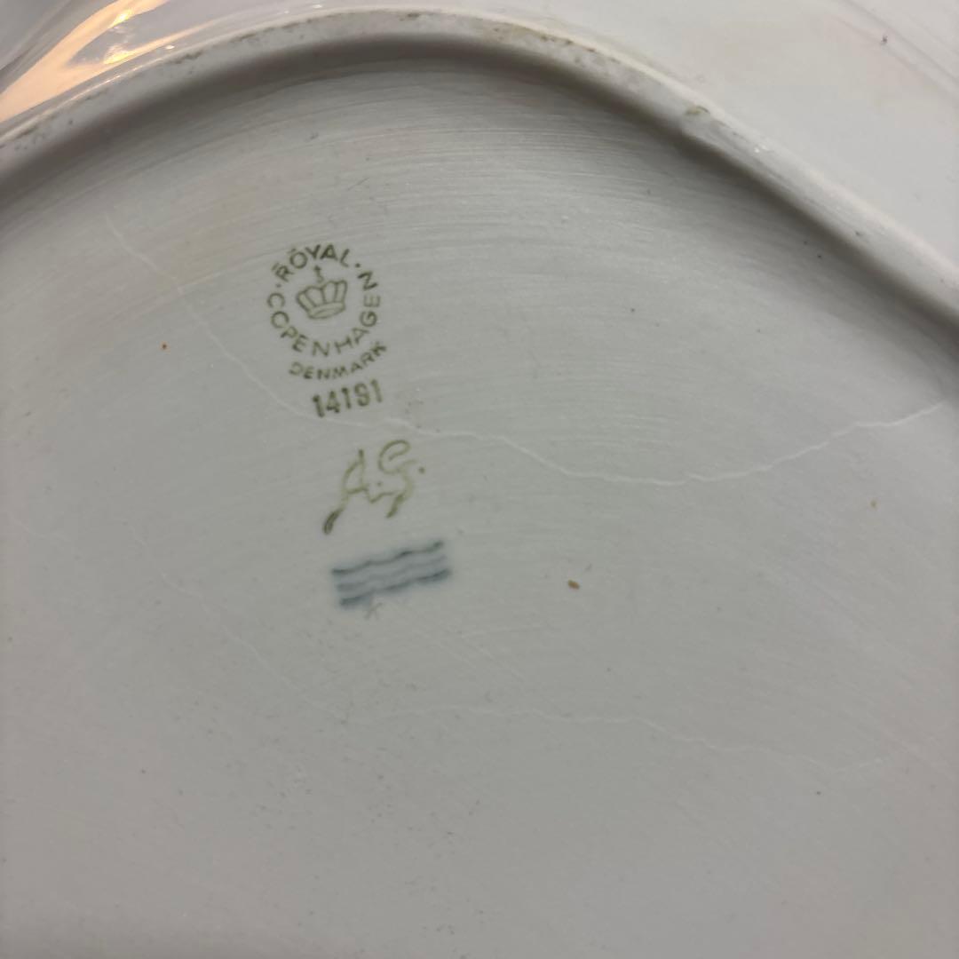 ・  ホワイトコンキリー サービングディッシュ