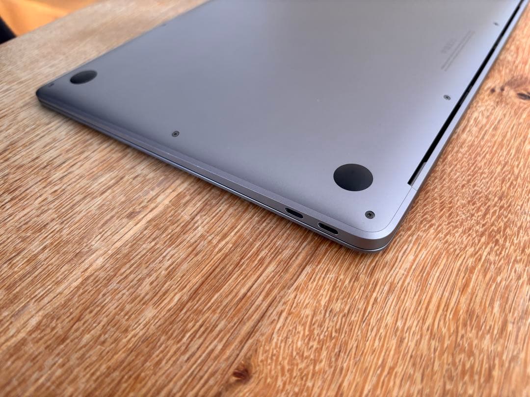 MacBook本体 Apple MacBookAir M1 2020 8GB 256GB