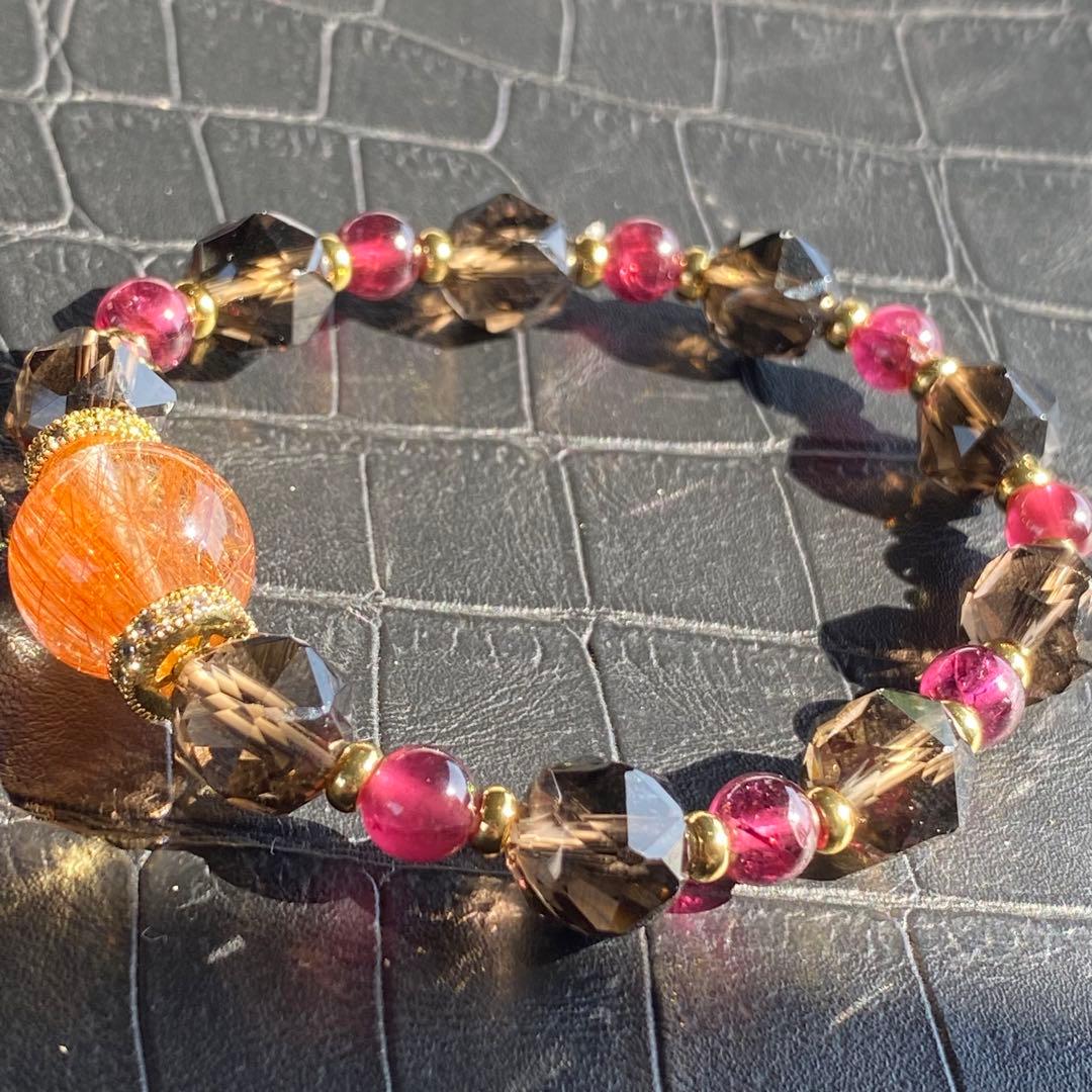 煌めくキャッツアイルチル！デザインブレスレット♪